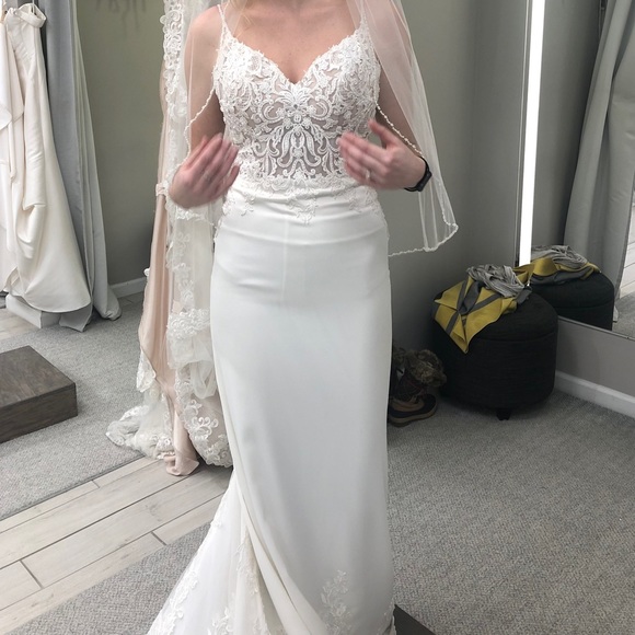 Essence of Australia Sexy Beach Sheath Wedding Dress w/ Dramatic Lace Train NEW - Picture 2 of 8